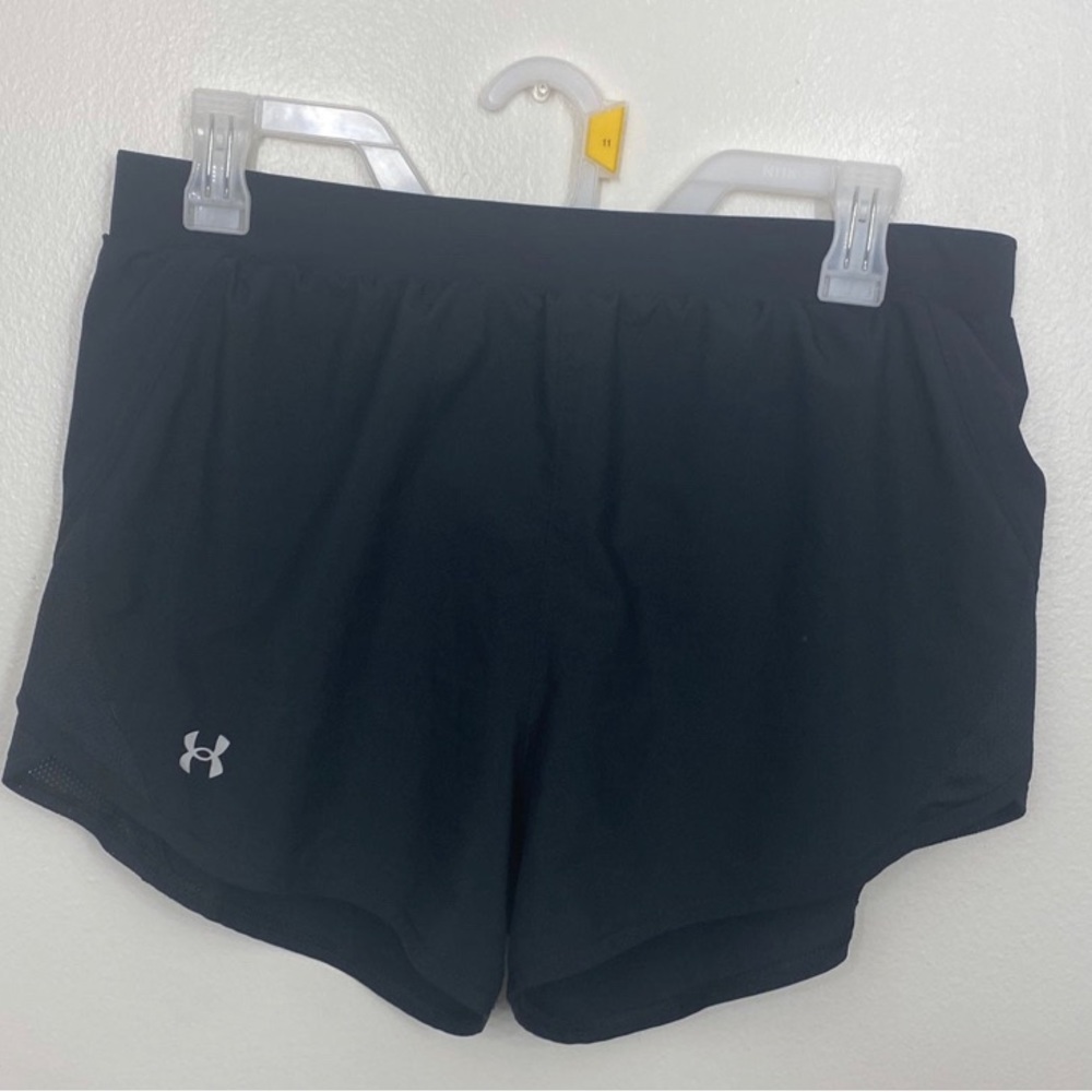 Medium Under Armour Athletic Shorts (Black)